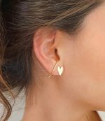 Brinco Semijoia Ear Hook Liso Banho Ouro 18K - Imagem 4