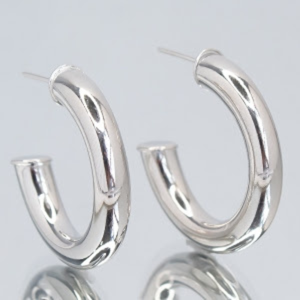 15216410077-design-sem-nome-35.png Brinco Argola Tubo Semijoia em Ródio Branco 5.2X27MM - Imagem 1